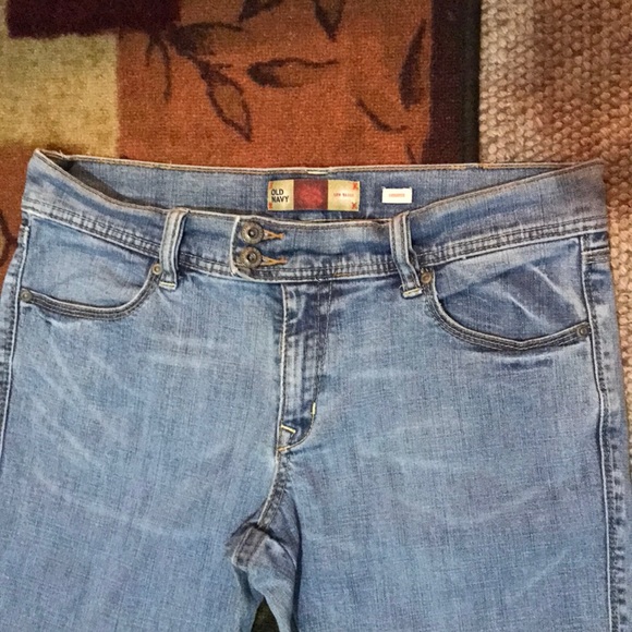 OLD NAVY cuffed capris, size 12.. - Picture 3 of 7